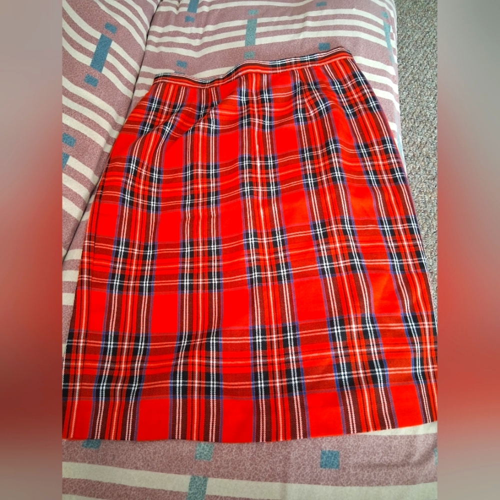 Vintage, tartan, pencil skirt by Blassport by Bill Blass